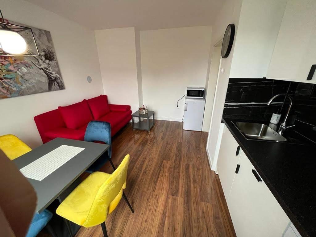 Four Pearls Apartment *